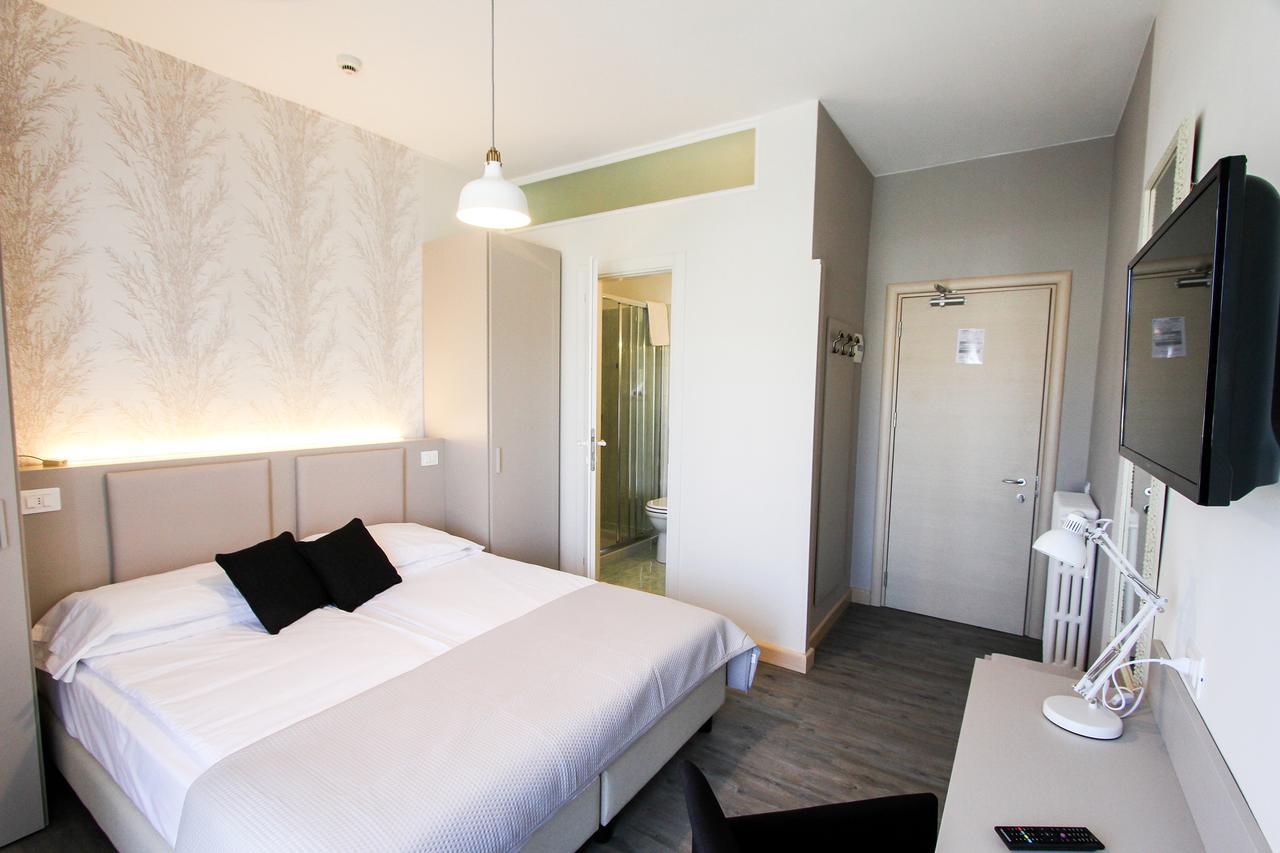 B City Hotel Bardolino Exterior photo